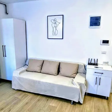 Ateneo Apartment *